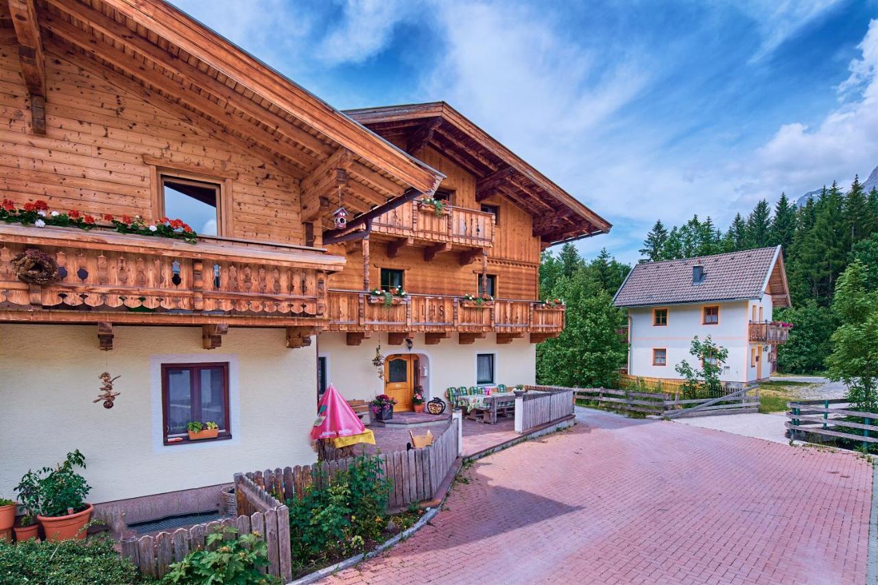 Haus Obermuehle Bed & Breakfast Maria Alm am Steinernen Meer Exterior photo