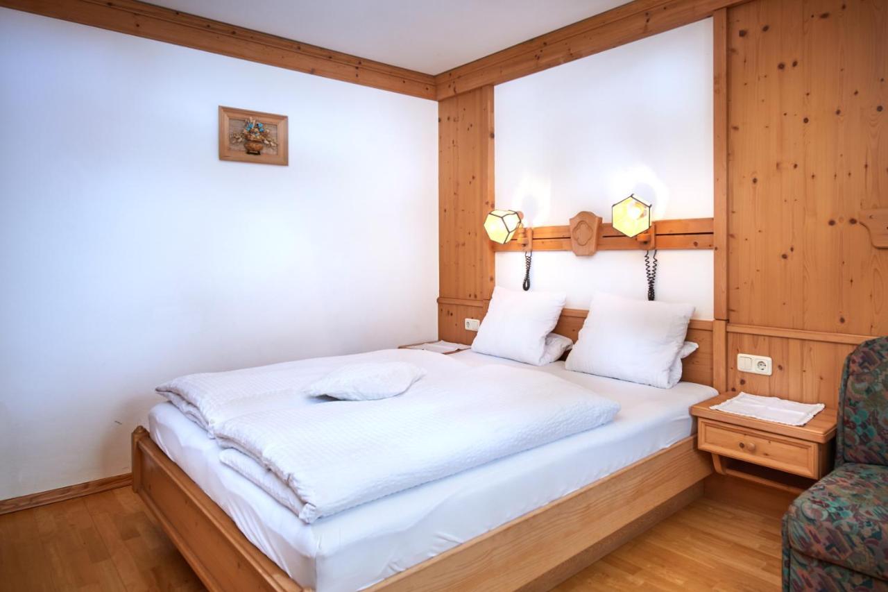 Haus Obermuehle Bed & Breakfast Maria Alm am Steinernen Meer Exterior photo
