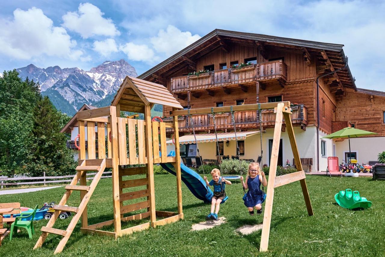 Haus Obermuehle Bed & Breakfast Maria Alm am Steinernen Meer Exterior photo